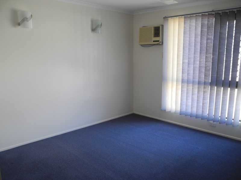 6 Kent Street, Bororen QLD 4678