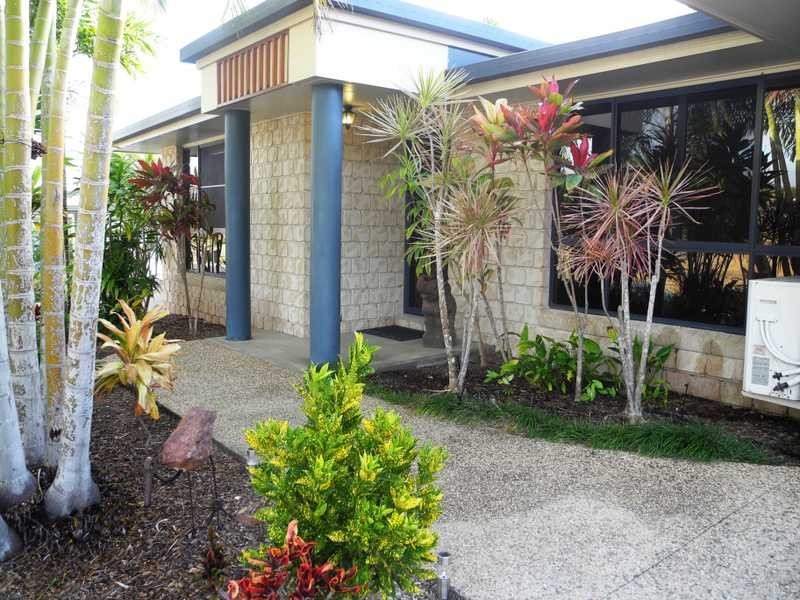 9 Pryde Street, Tannum Sands QLD 4680
