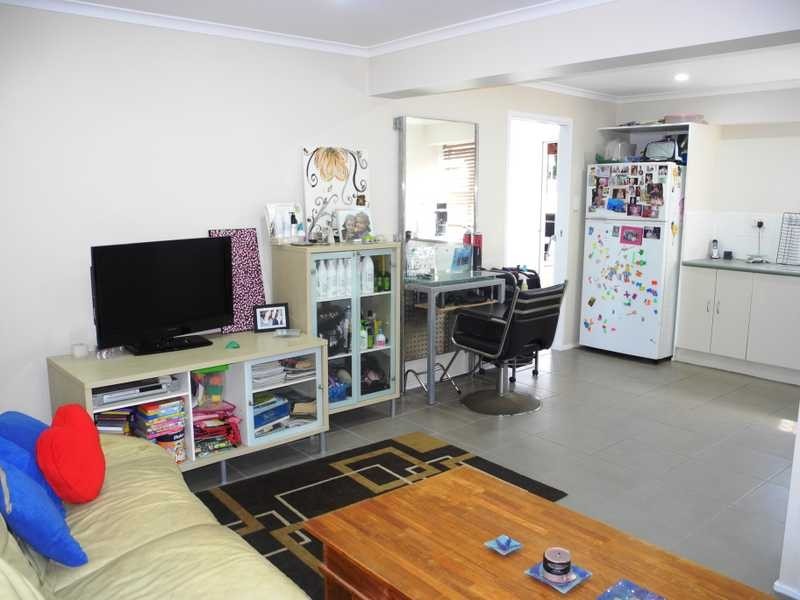 8 Andrew Court, Boyne Island QLD 4680