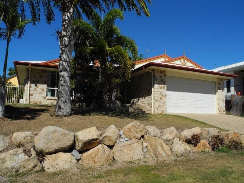 11 Lighthouse Drive, Boyne Island QLD 4680