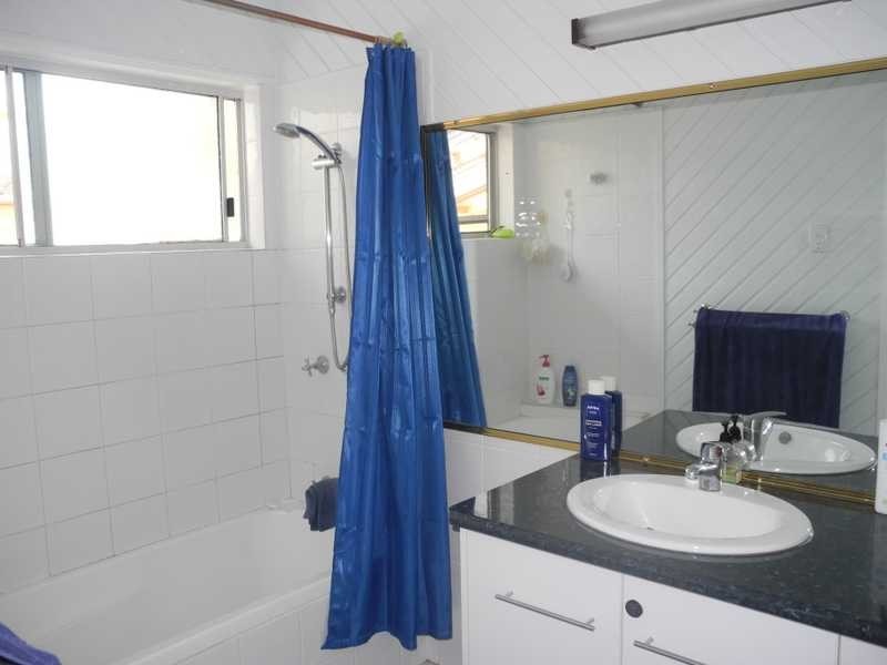 56 Alkina Crescent, Boyne Island QLD 4680