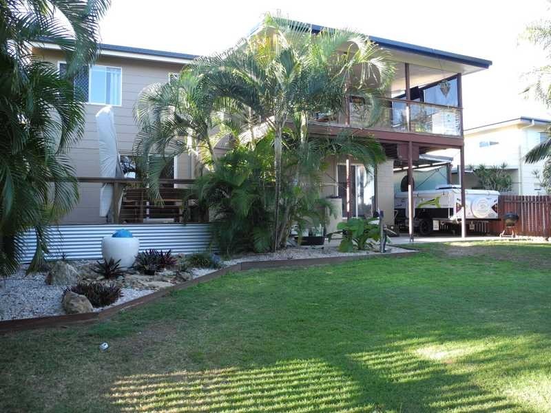 71 Booth Avenue, Tannum Sands QLD 4680