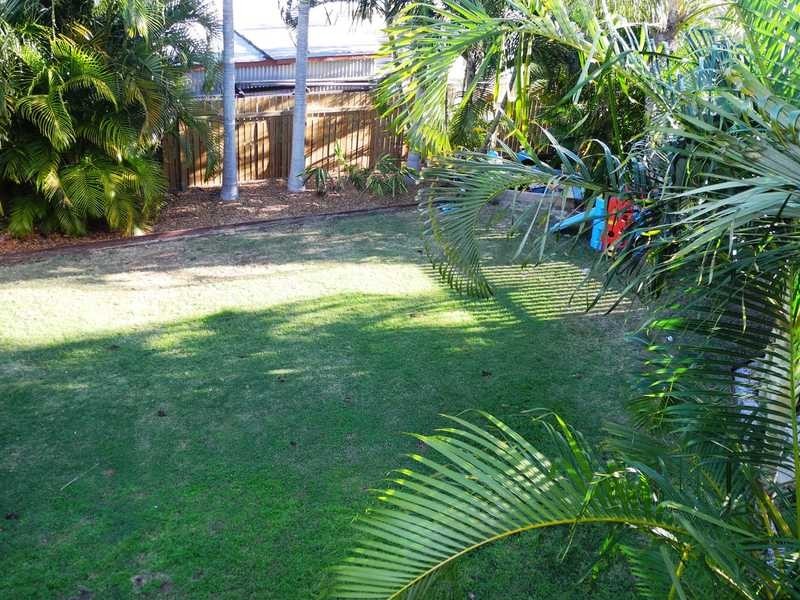 71 Booth Avenue, Tannum Sands QLD 4680