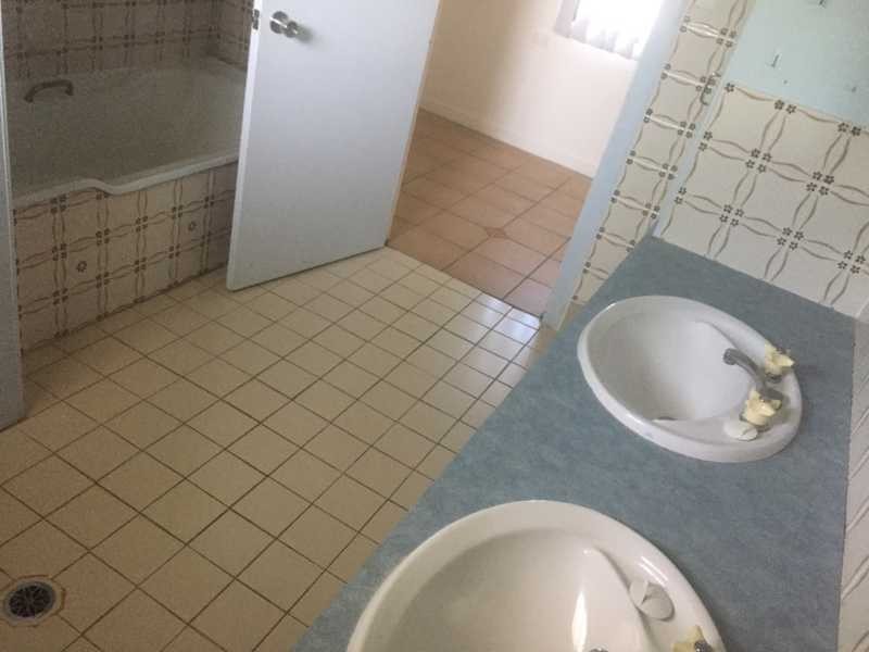 28 Booth Avenue, Tannum Sands QLD 4680