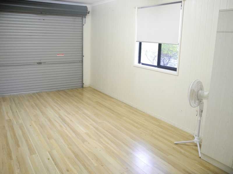 41 Curtis Avenue, Boyne Island QLD 4680