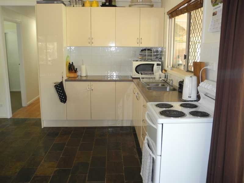 9 Helen Crescent, Wurdong Heights QLD 4680