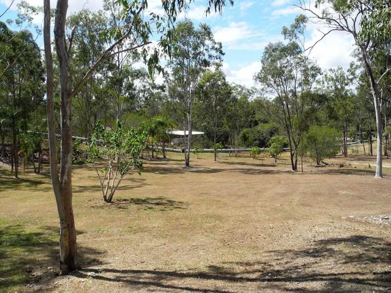 9 Helen Crescent, Wurdong Heights QLD 4680
