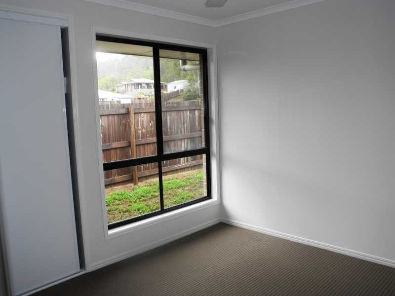 19 Jeana Close, Boyne Island QLD 4680
