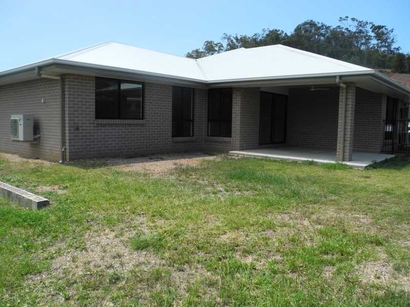 19 Jeana Close, Boyne Island QLD 4680