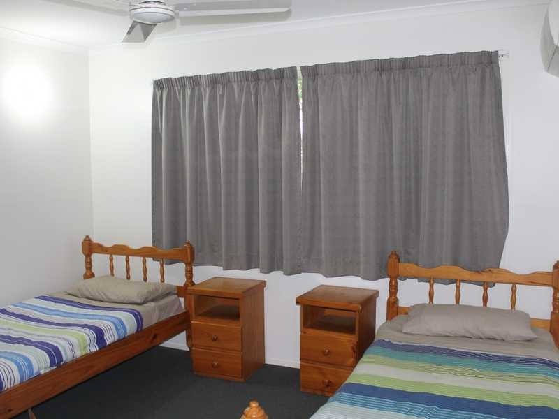4 Elanora Street, Boyne Island QLD 4680