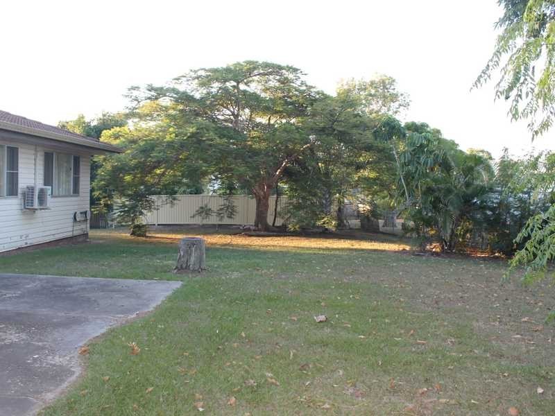 4 Elanora Street, Boyne Island QLD 4680