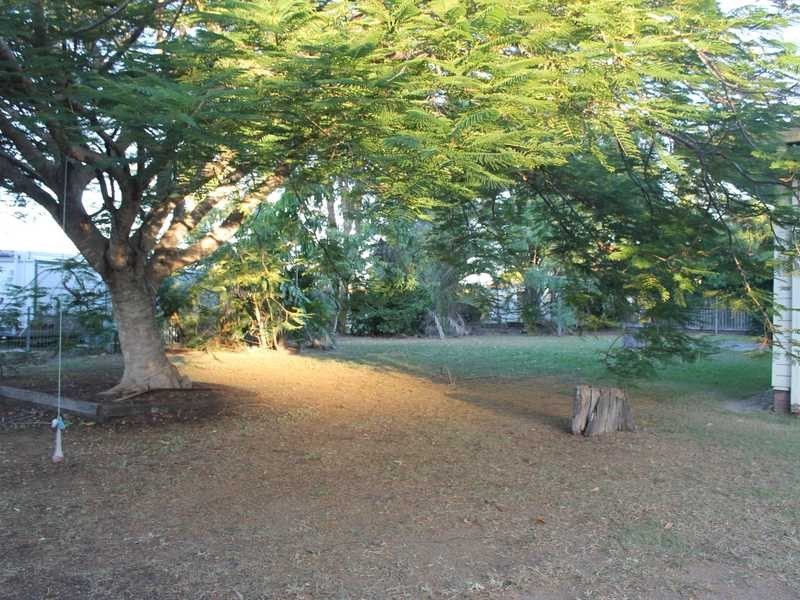 4 Elanora Street, Boyne Island QLD 4680