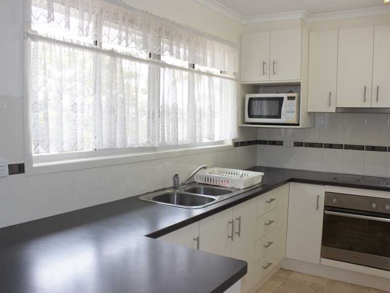 36 Centenary Drive, Boyne Island QLD 4680