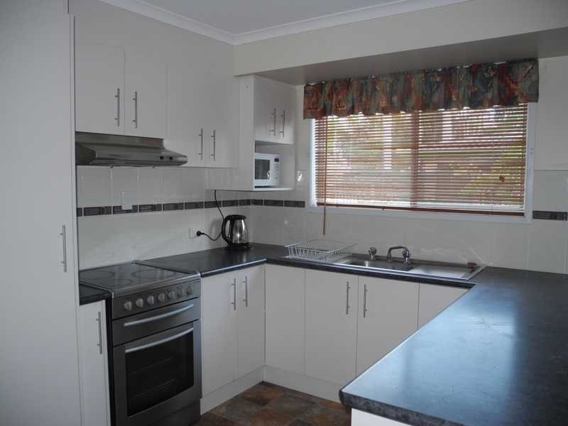 28 Centenary Drive, Boyne Island QLD 4680