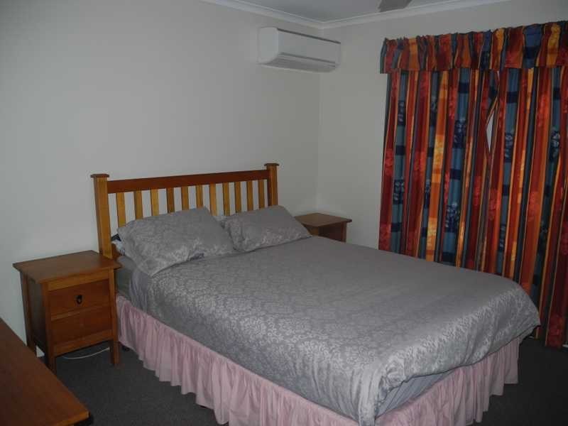 28 Centenary Drive, Boyne Island QLD 4680