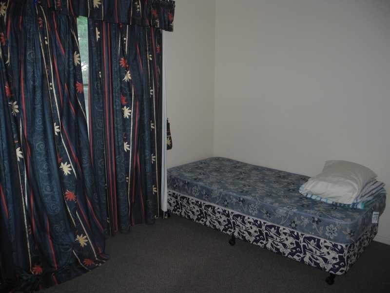 28 Centenary Drive, Boyne Island QLD 4680