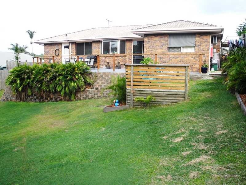 6 Chauvel Court, Boyne Island QLD 4680