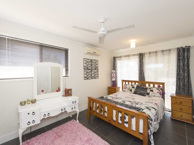 6 Chauvel Court, Boyne Island QLD 4680