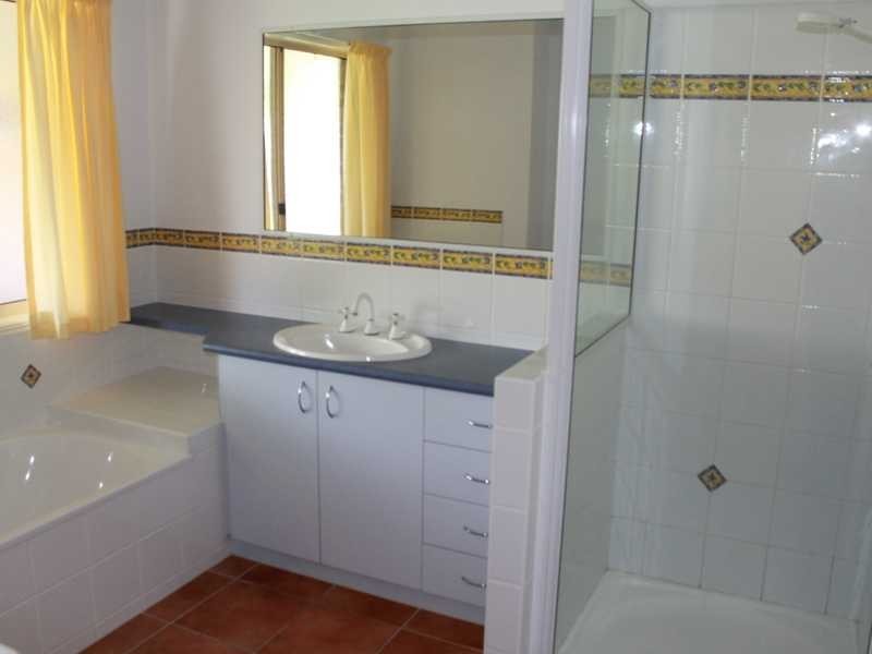 2 Selina Court, Tannum Sands QLD 4680