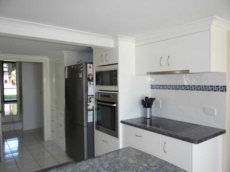 12 The Oaks Road, Tannum Sands QLD 4680