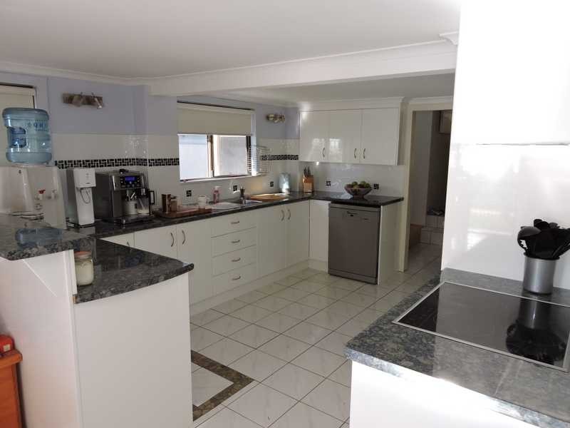 12 The Oaks Road, Tannum Sands QLD 4680