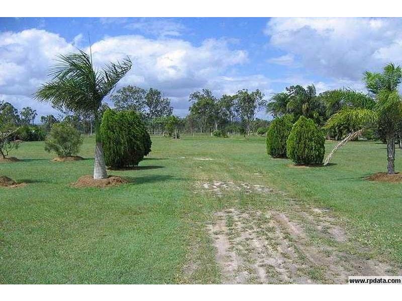 48 Koorawatha Drive, Bororen QLD 4678
