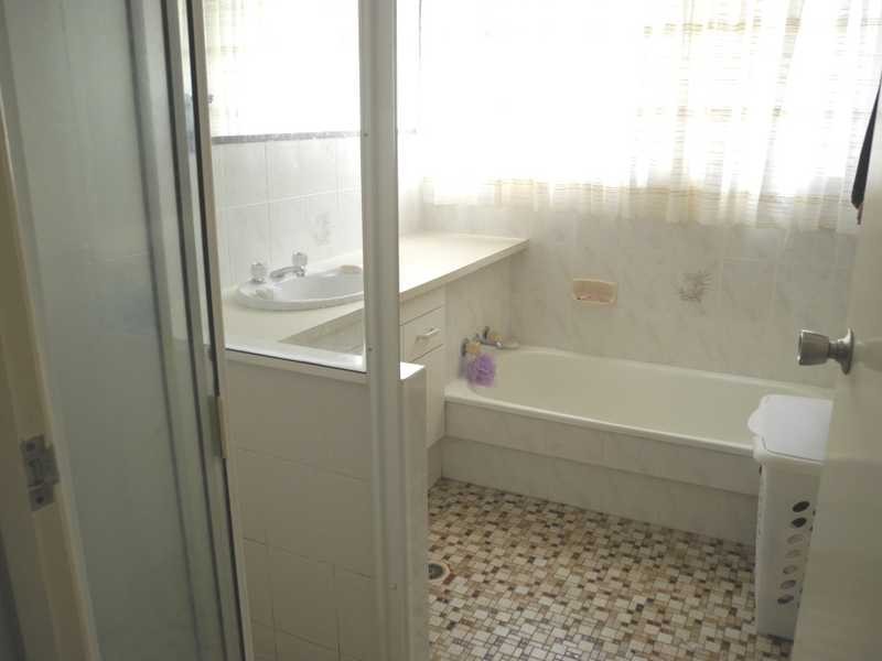 21 Amaroo Street, Boyne Island QLD 4680