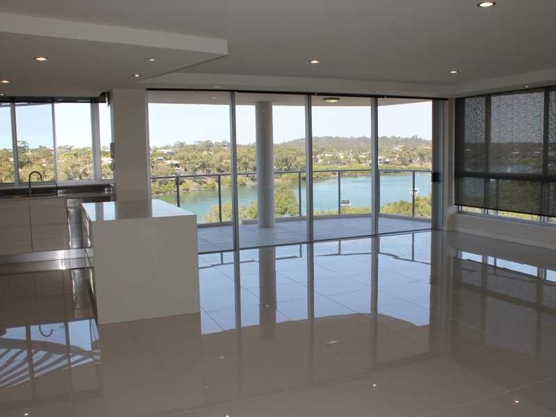 12/2 The Promenade, Boyne Island QLD 4680
