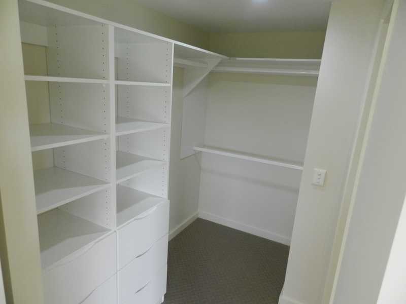 12/2 The Promenade, Boyne Island QLD 4680