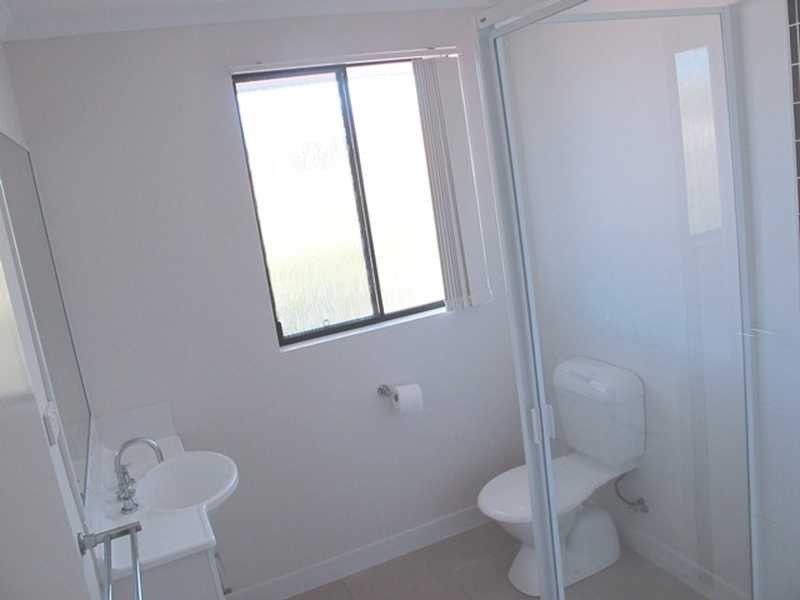 6/10 Arthur Street, Boyne Island QLD 4680