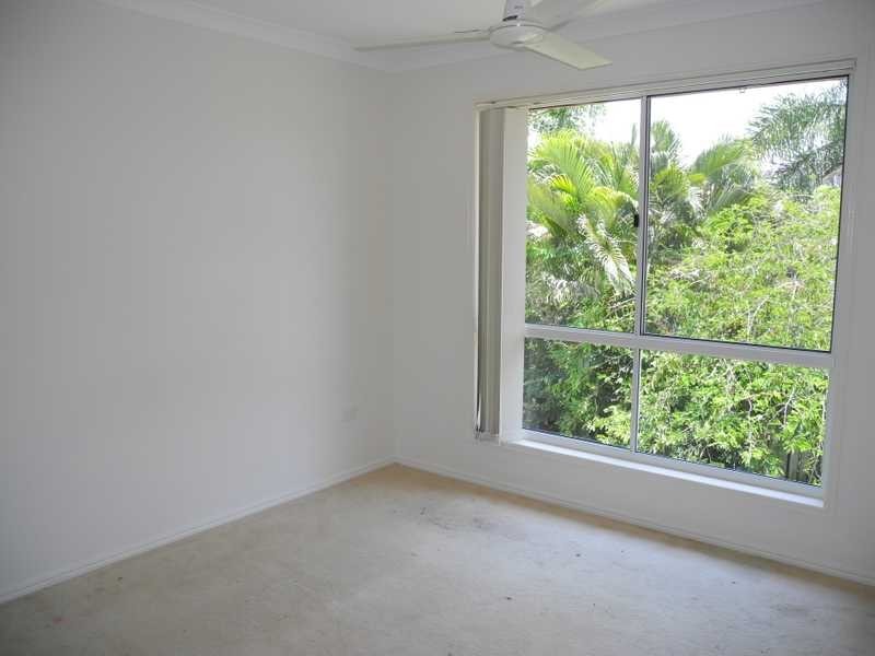 14 Richard Street, Boyne Island QLD 4680