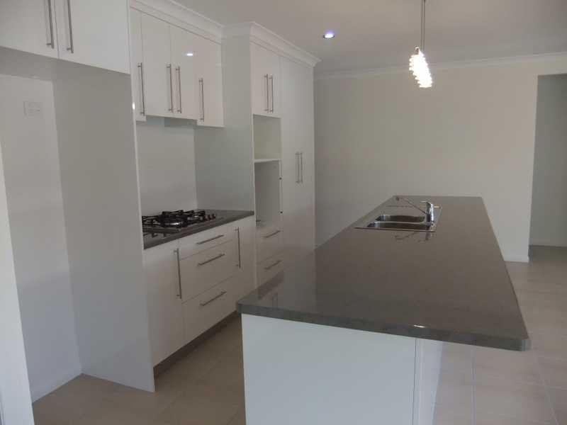5 Hoddinot, Tannum Sands QLD 4680