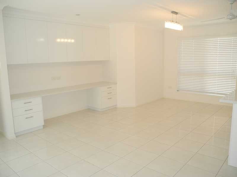 12 Melanie Court, Boyne Island QLD 4680