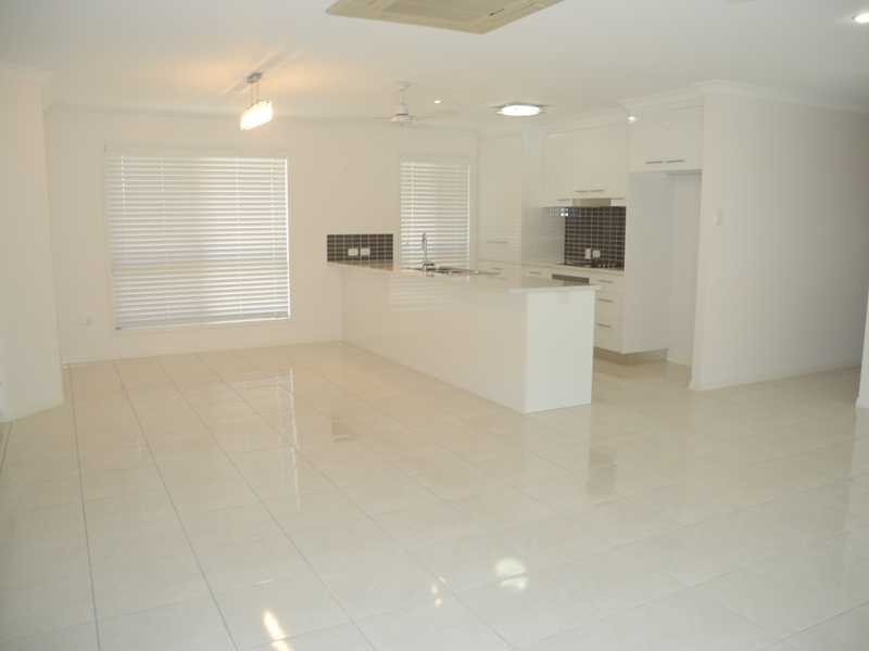 12 Melanie Court, Boyne Island QLD 4680