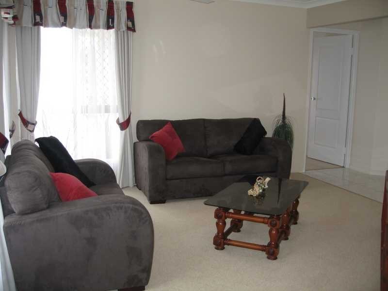 4 Jeana Close, Boyne Island QLD 4680