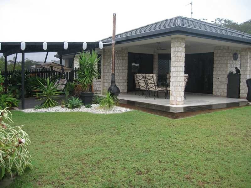 4 Jeana Close, Boyne Island QLD 4680