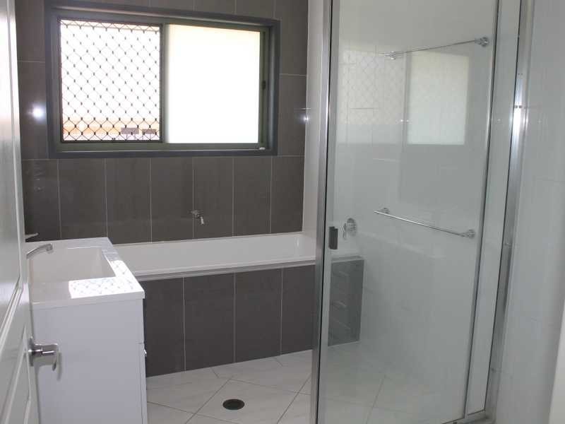 35 Bauhinia Street, Boyne Island QLD 4680