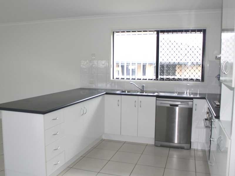 28 Surita Court, Boyne Island QLD 4680