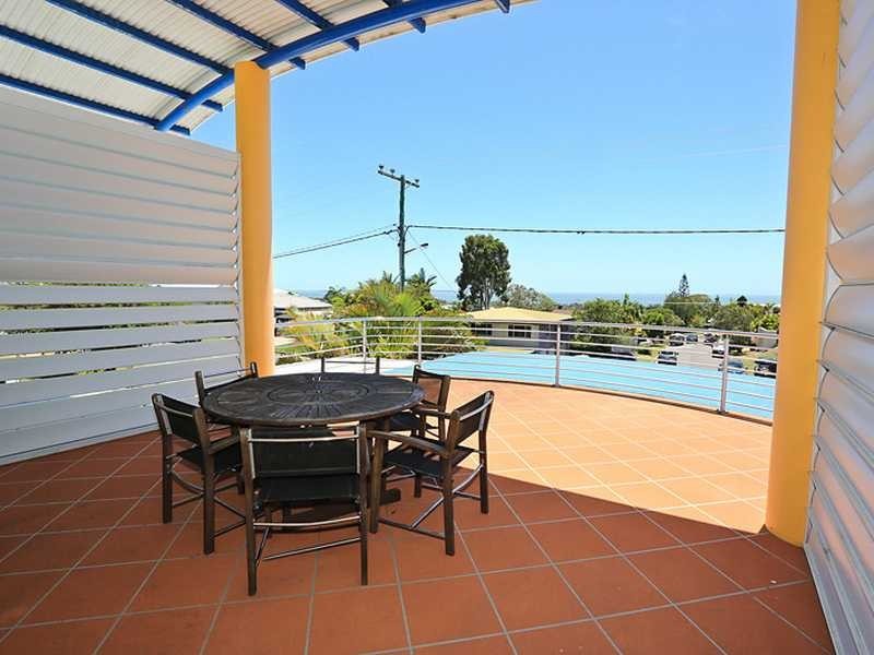 33 Booth Avenue, Tannum Sands QLD 4680