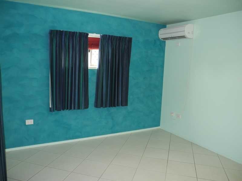 33 Booth Avenue, Tannum Sands QLD 4680