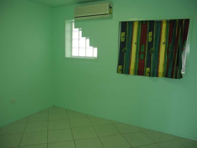 33 Booth Avenue, Tannum Sands QLD 4680