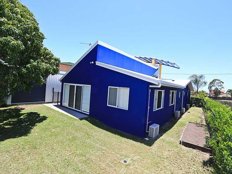 33 Booth Avenue, Tannum Sands QLD 4680