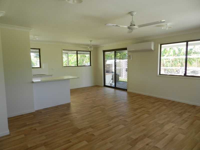 16 Hickman Street, Bororen QLD 4678