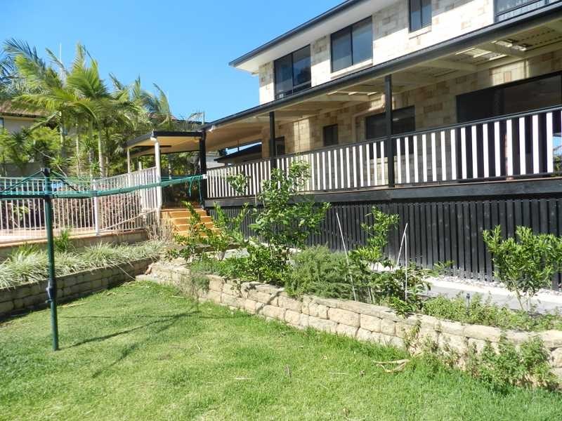 19 Jarrah Drive, Boyne Island QLD 4680