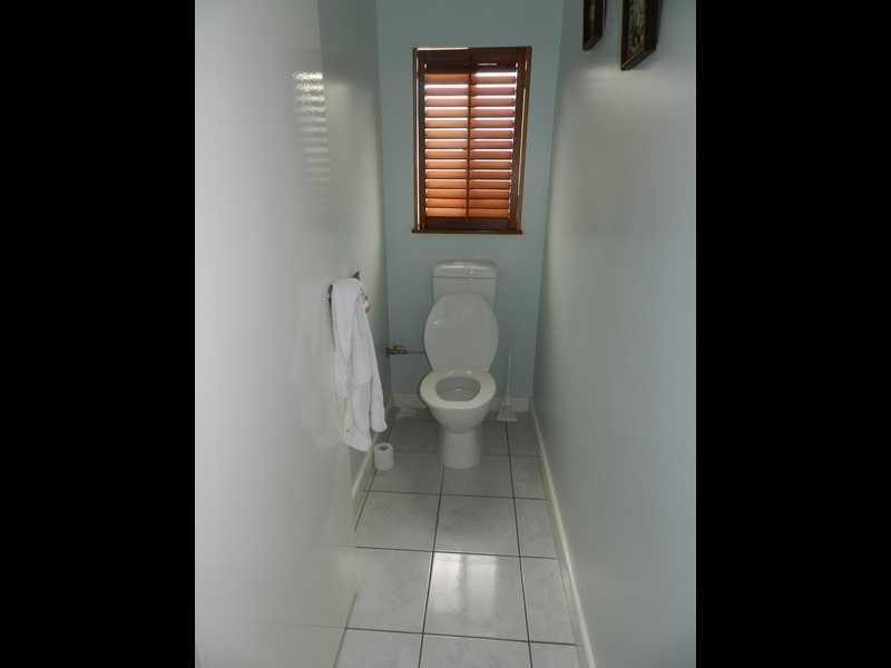 11 Yukana Street, Boyne Island QLD 4680