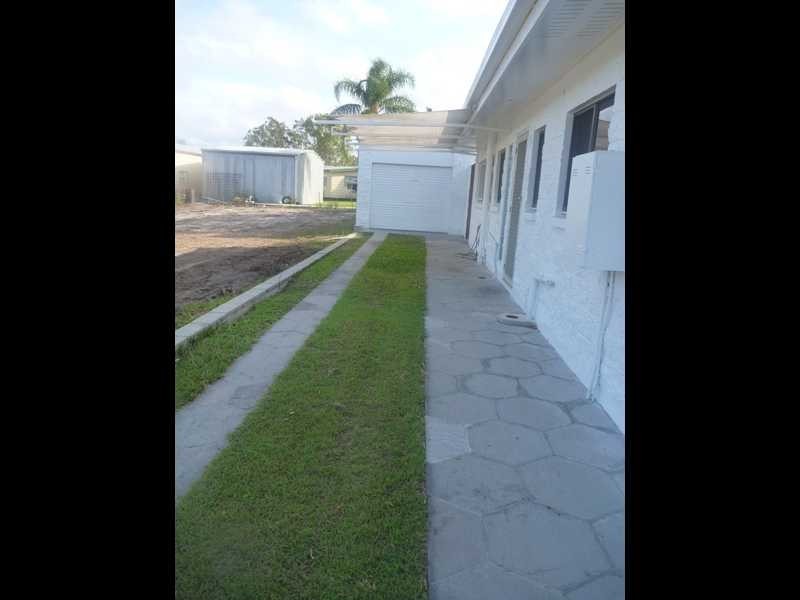 11 Yukana Street, Boyne Island QLD 4680