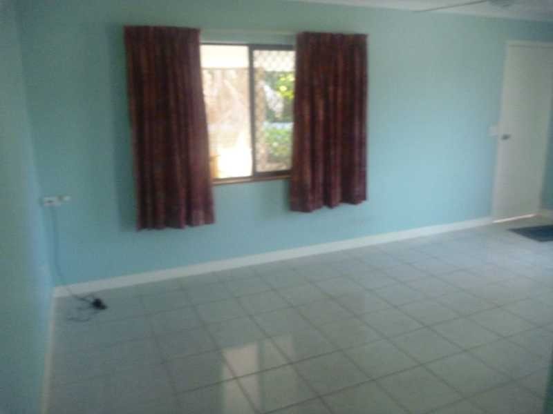 11 Yukana Street, Boyne Island QLD 4680