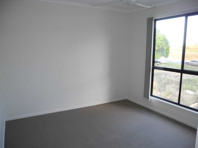 Apartment 6/10 Arthur Street, Boyne Island QLD 4680