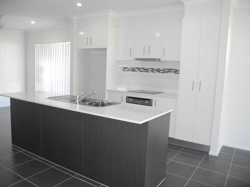 34 Tulipwood Circuit, Boyne Island QLD 4680