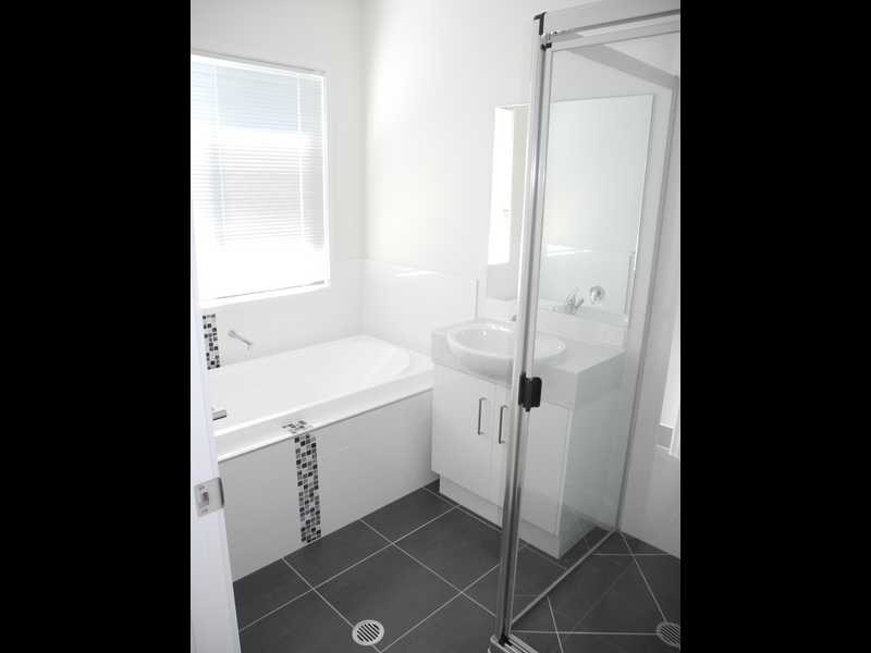 34 Tulipwood Circuit, Boyne Island QLD 4680